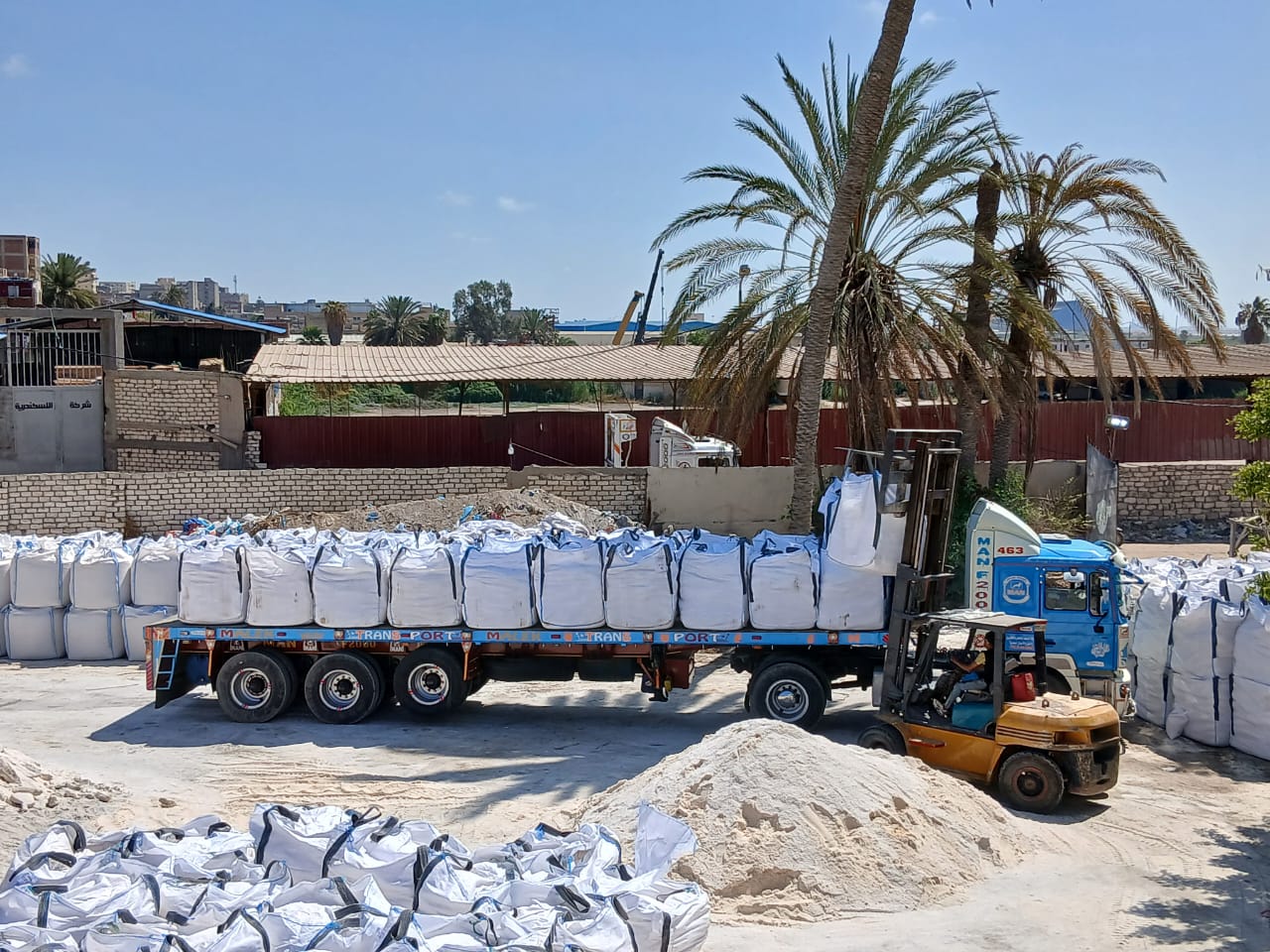 Flatbed bulk bag dispatch